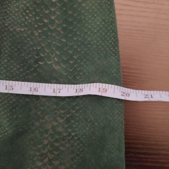 Danier Green Midi Skirt - Picture 7 of 9